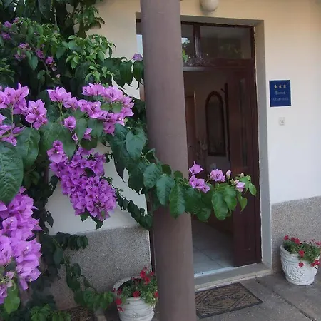 Апартаменты Tina *