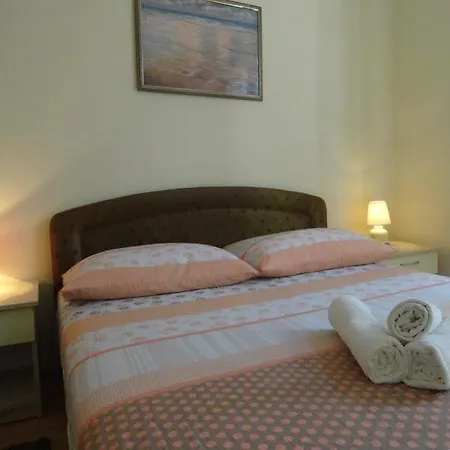 Апартаменты Tina Задар