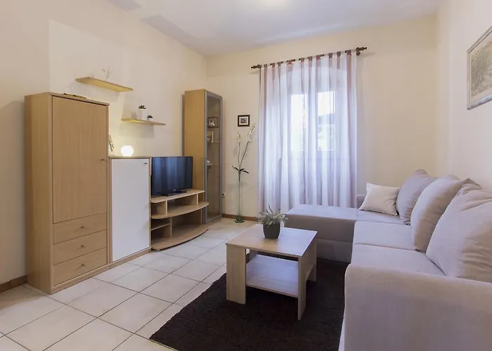 Apartamento Tina Zadar