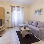 Tina شقة