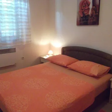 Apartment Tina *