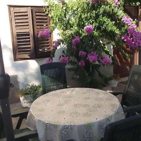 Apartamento Tina *